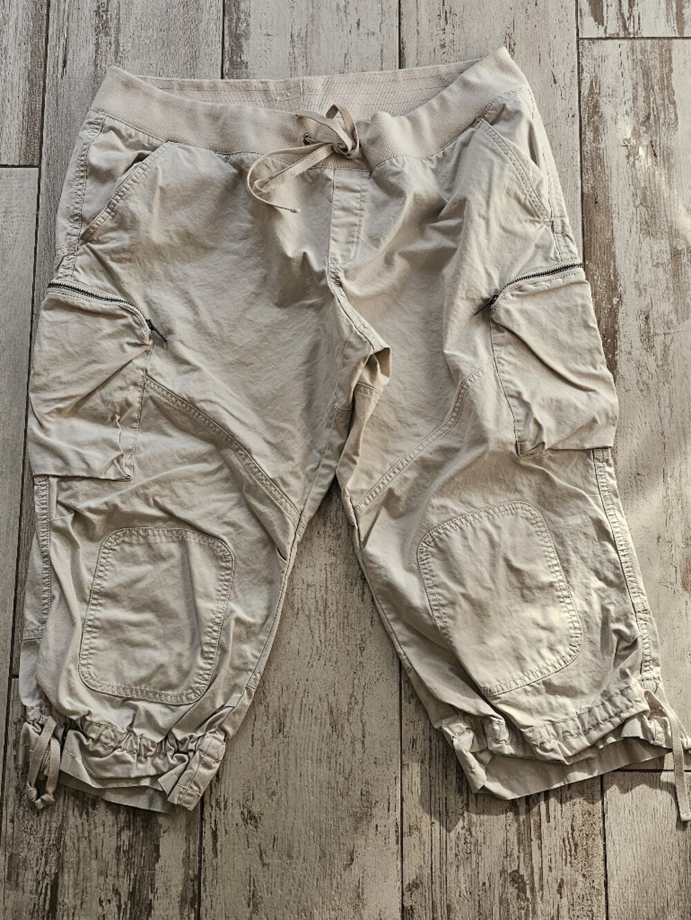 Old Navy Beige Cargo Jogger Capris - Drawstring Waist 20